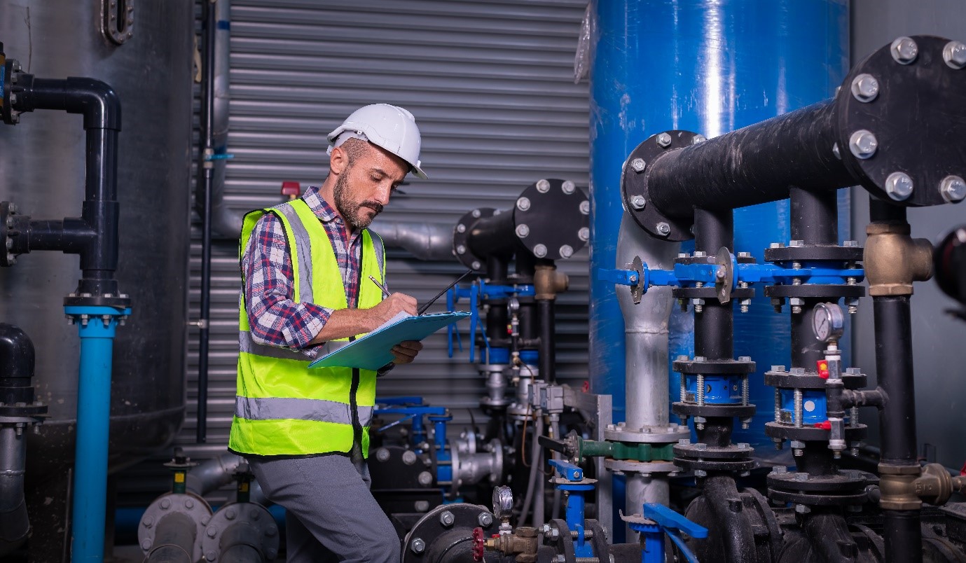 HVACR pros proper work apparel