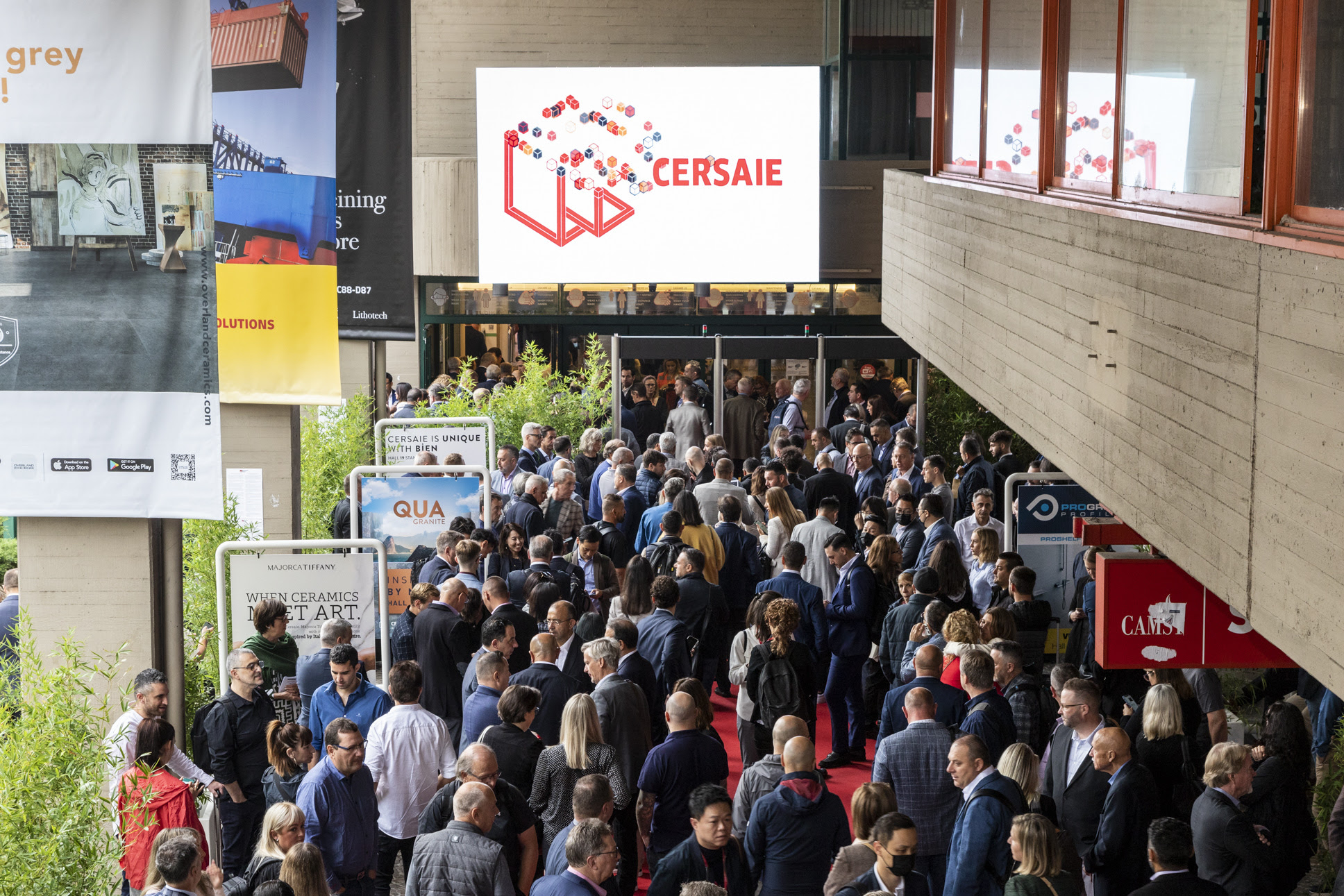 Crowd at CERSAIE 2025 porcelain and ceramic tile event
