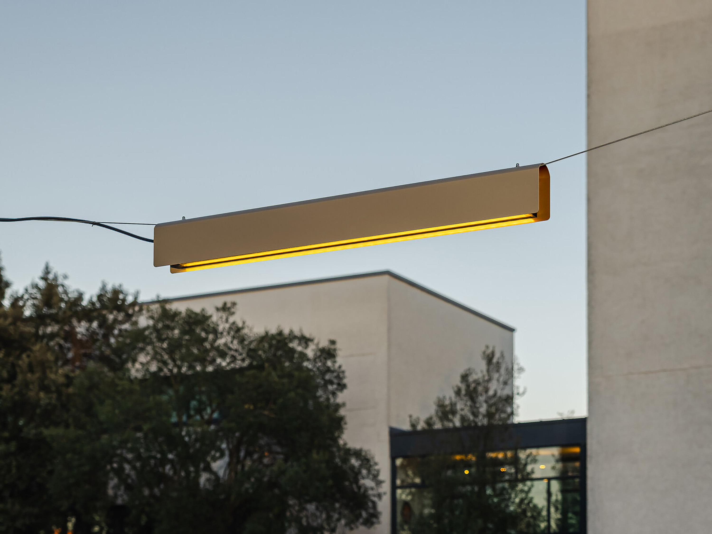 horizontal outdoor light
